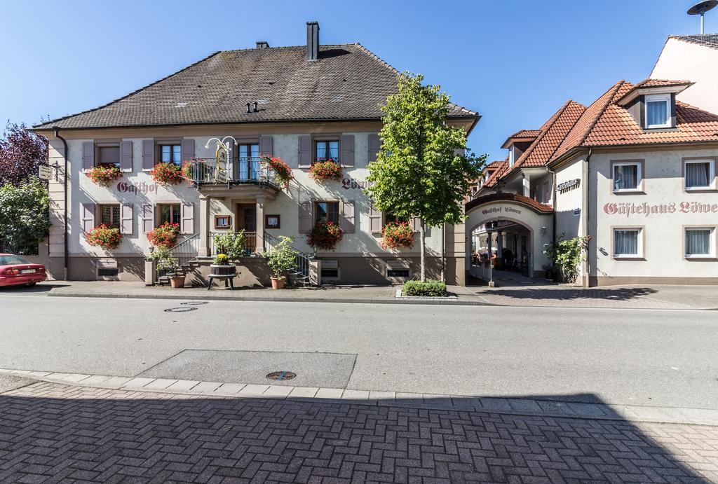 Hotel Loewen Garni Oberrimsingen Exterior photo